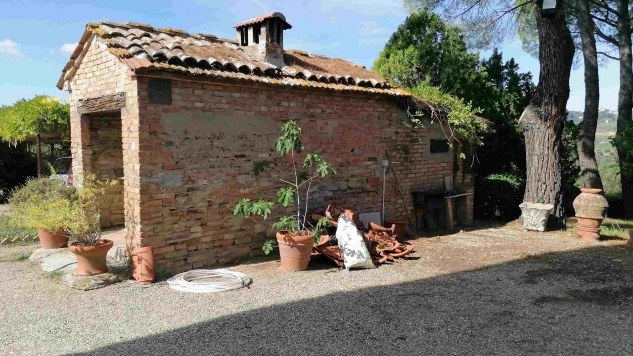 Vendita casale in  Gambassi Terme Toscana foto 2