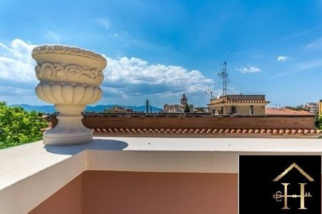 Vendita villa in città Cagliari Sardegna foto 16