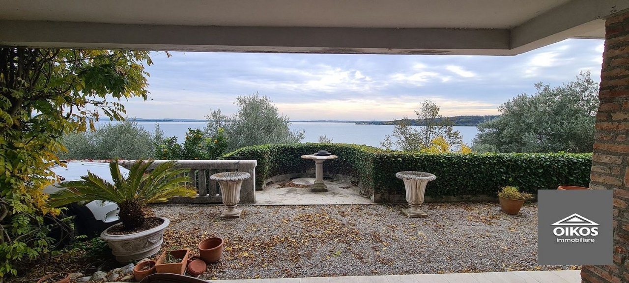 Vendita villa sul lago Padenghe sul Garda Lombardia foto 8