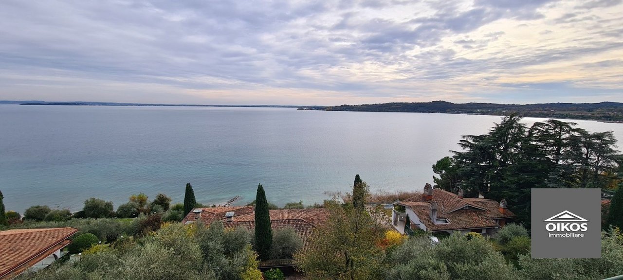 Vendita villa sul lago Padenghe sul Garda Lombardia foto 1