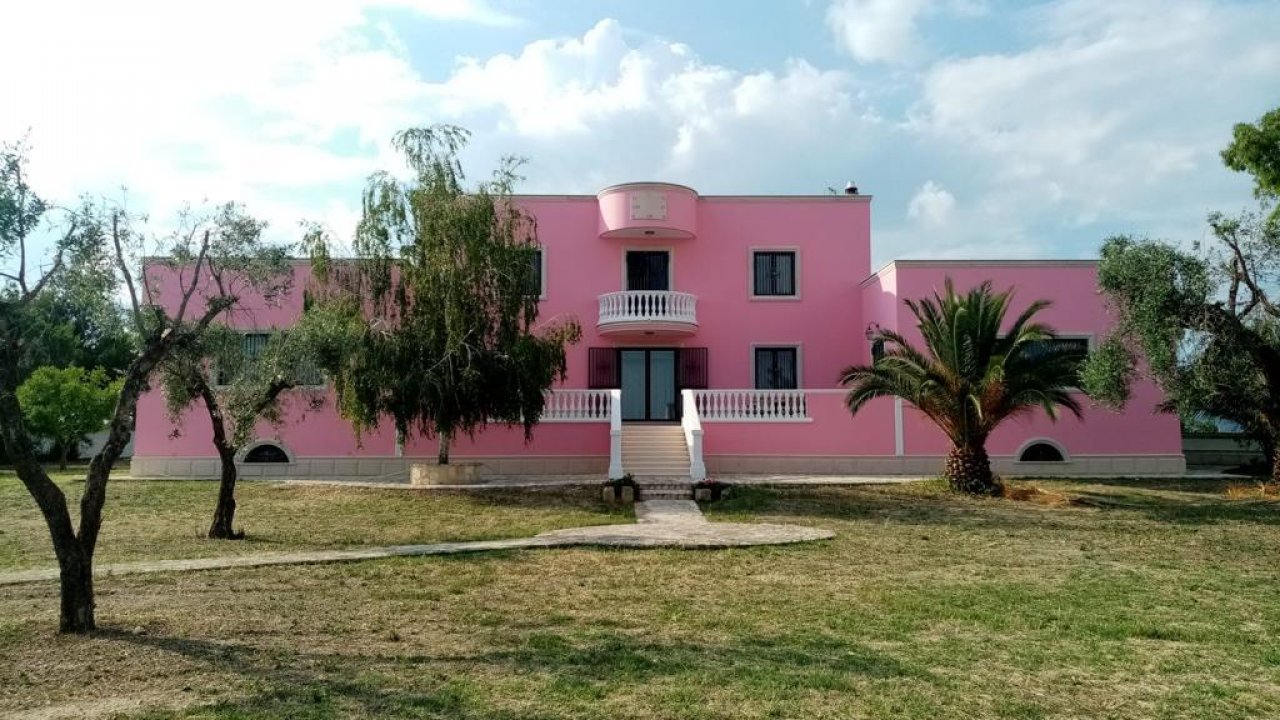 Vendita villa in zona tranquilla Crispiano Puglia foto 3