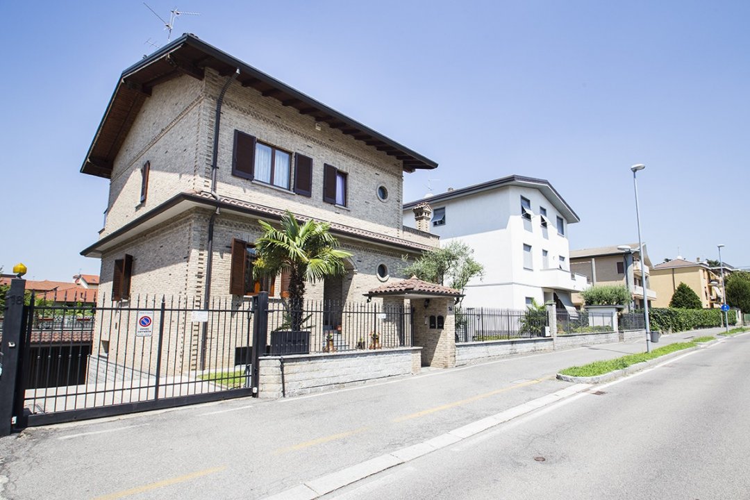 Vendita villa in zona tranquilla Giussano Lombardia foto 3