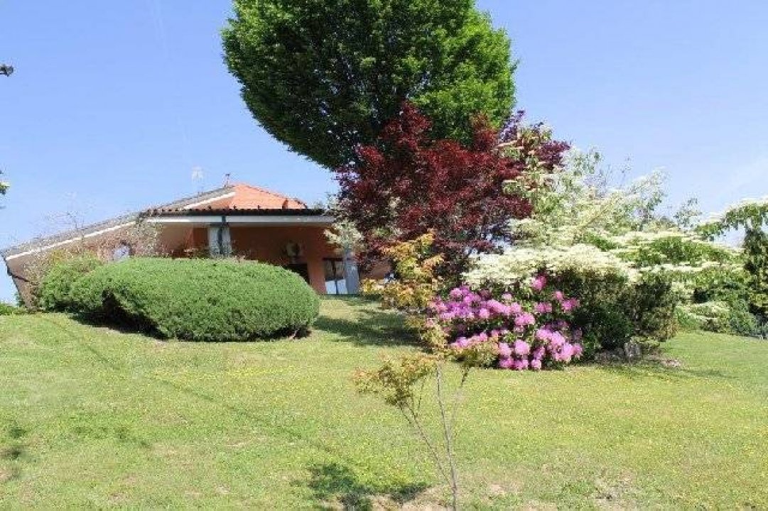 Vendita villa in zona tranquilla Roppolo Piemonte foto 9