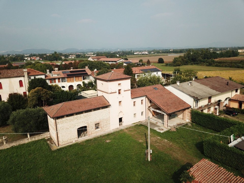 Vendita villa in zona tranquilla Cassola Veneto foto 2