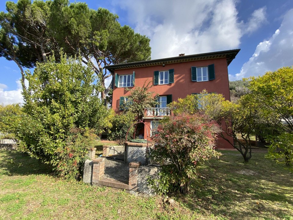 Vendita villa sul mare Massarosa Toscana foto 1