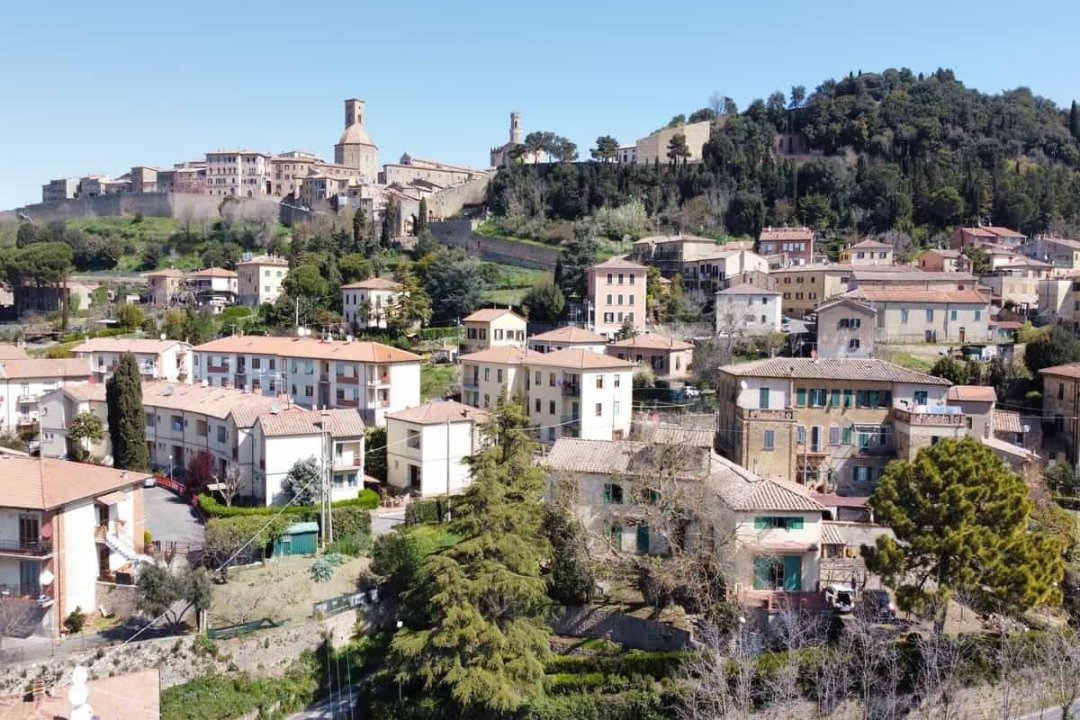 Vendita palazzo in città Volterra Toscana foto 2