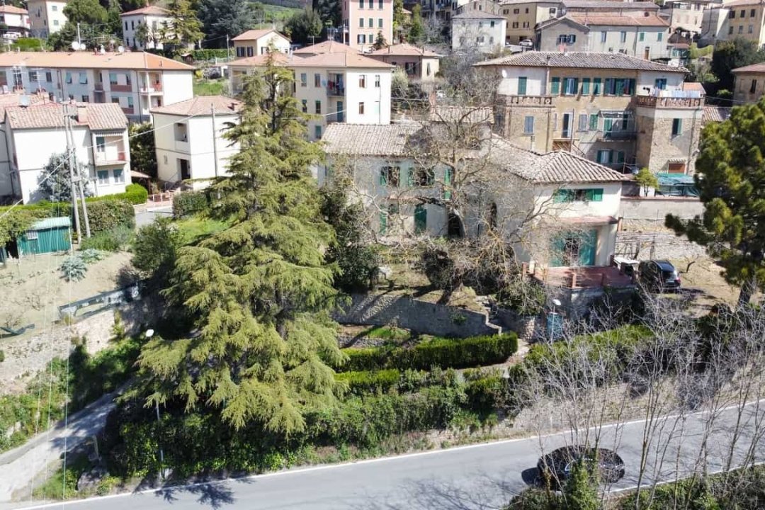 Vendita palazzo in città Volterra Toscana foto 3