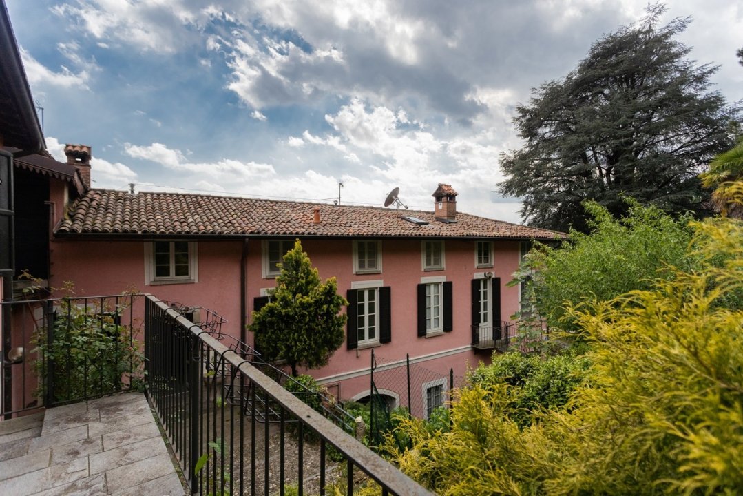 Vendita villa in zona tranquilla Albese con Cassano Lombardia foto 2