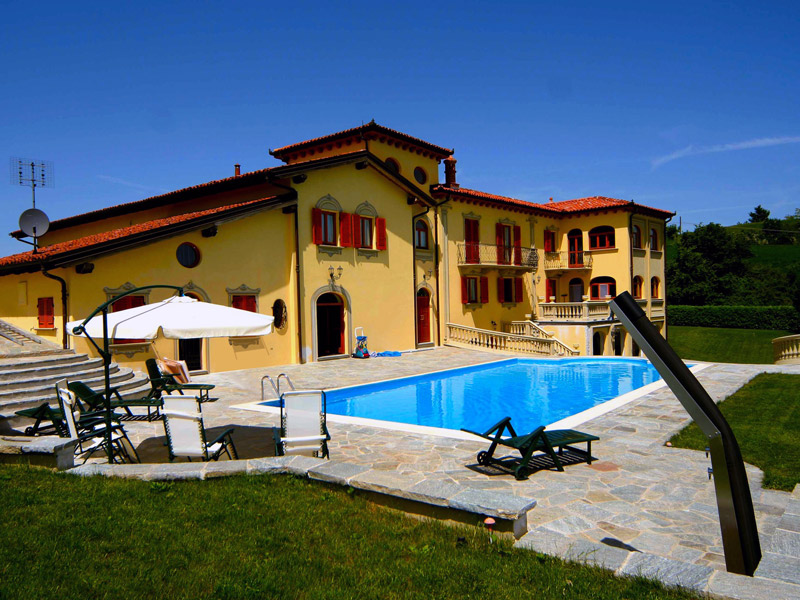For sale villa in quiet zone Murazzano Piemonte
