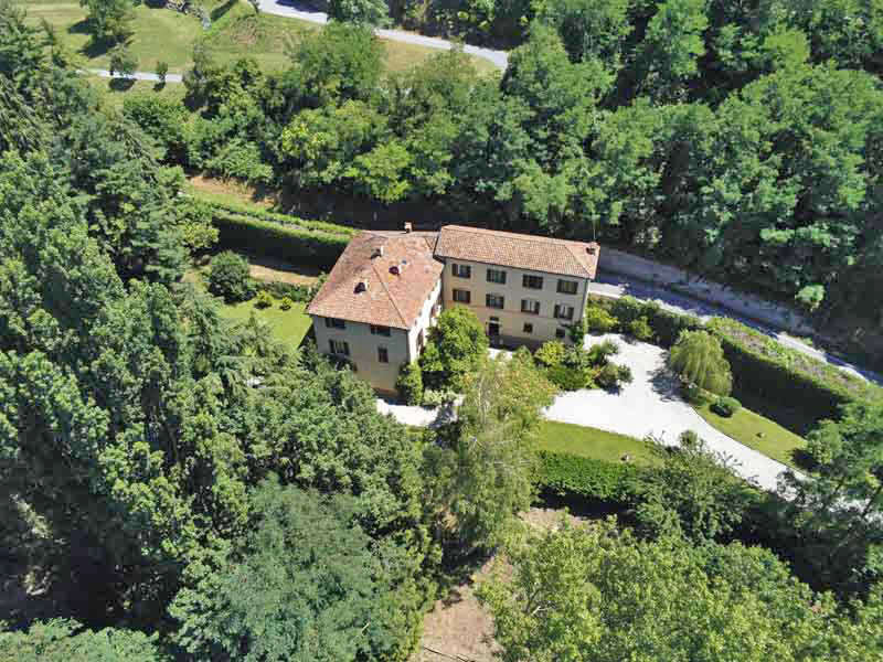 Villa storica con parco in vendita Piemonte - Langhe | luxforsale.it
