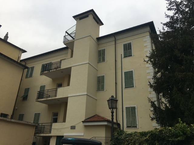 Vendita palazzo in zona tranquilla Dolceacqua Liguria