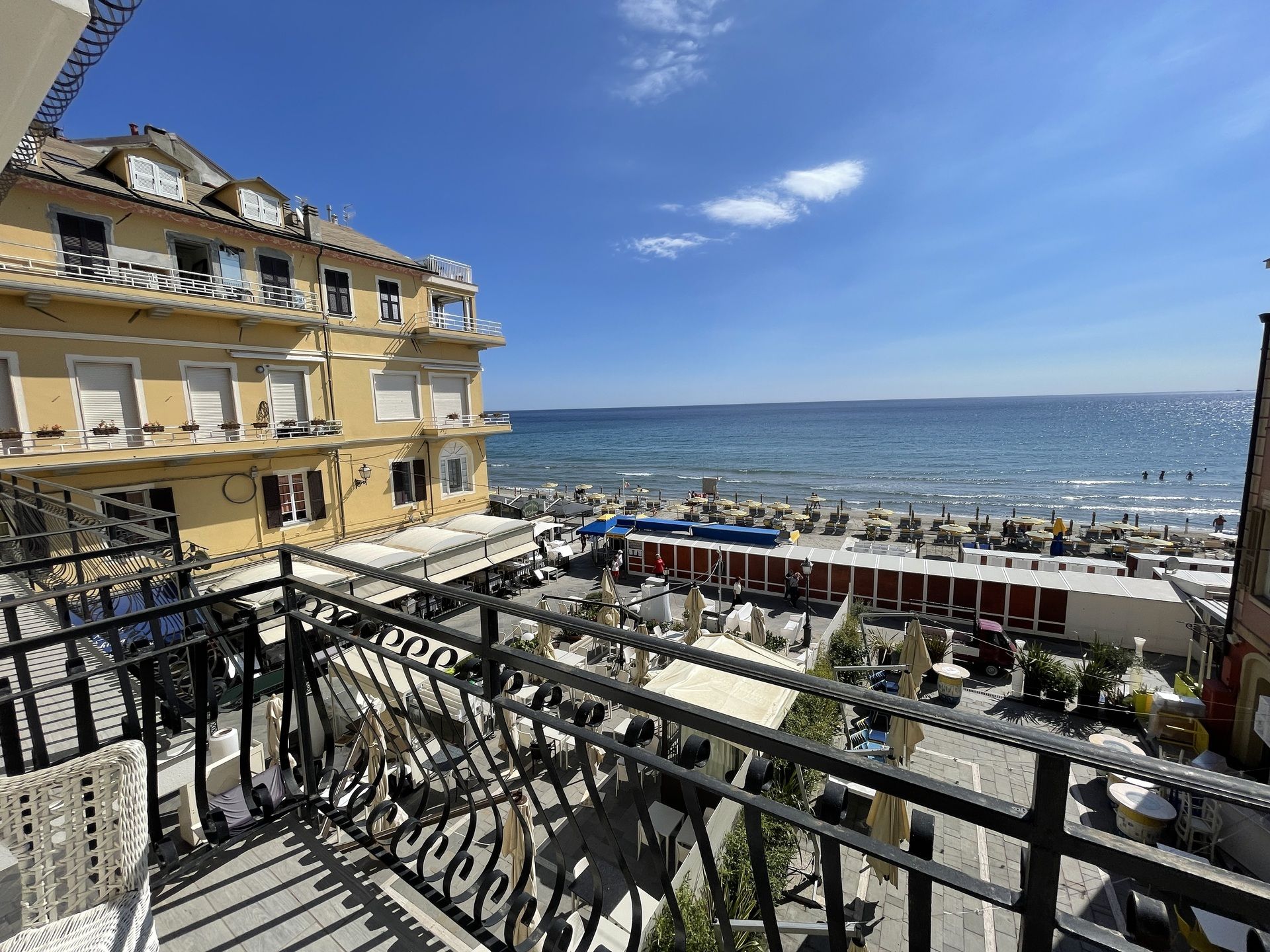 Vendita appartamento sul mare Alassio Liguria