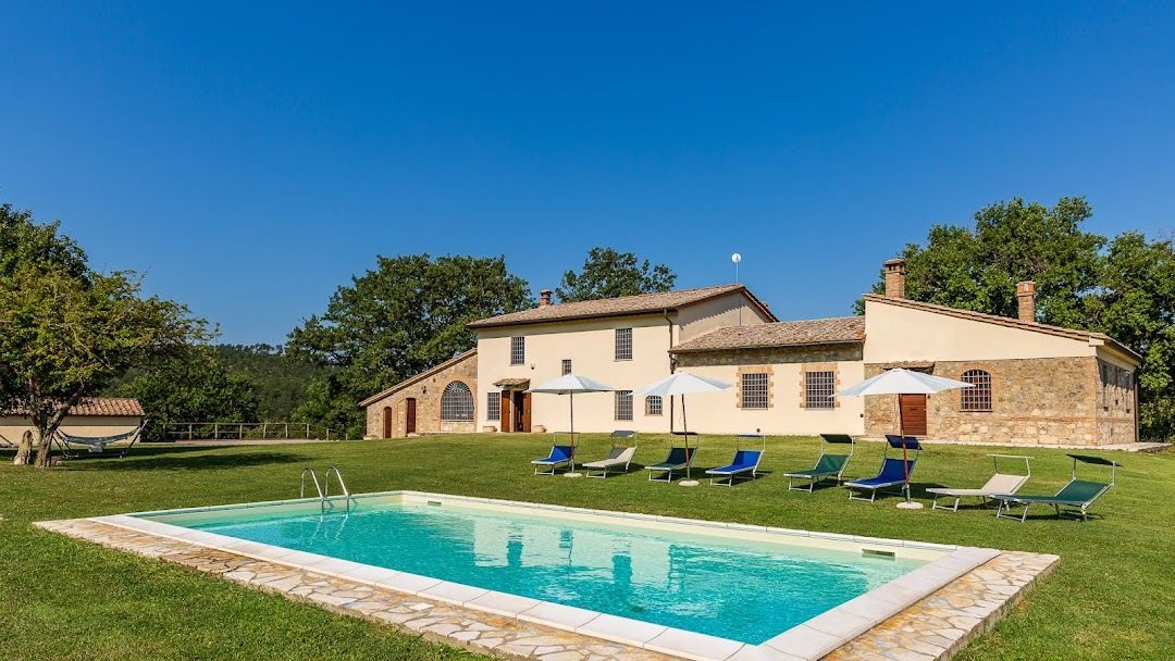 Casale con piscina in vendita a Sarteano Toscana | luxforsale.it