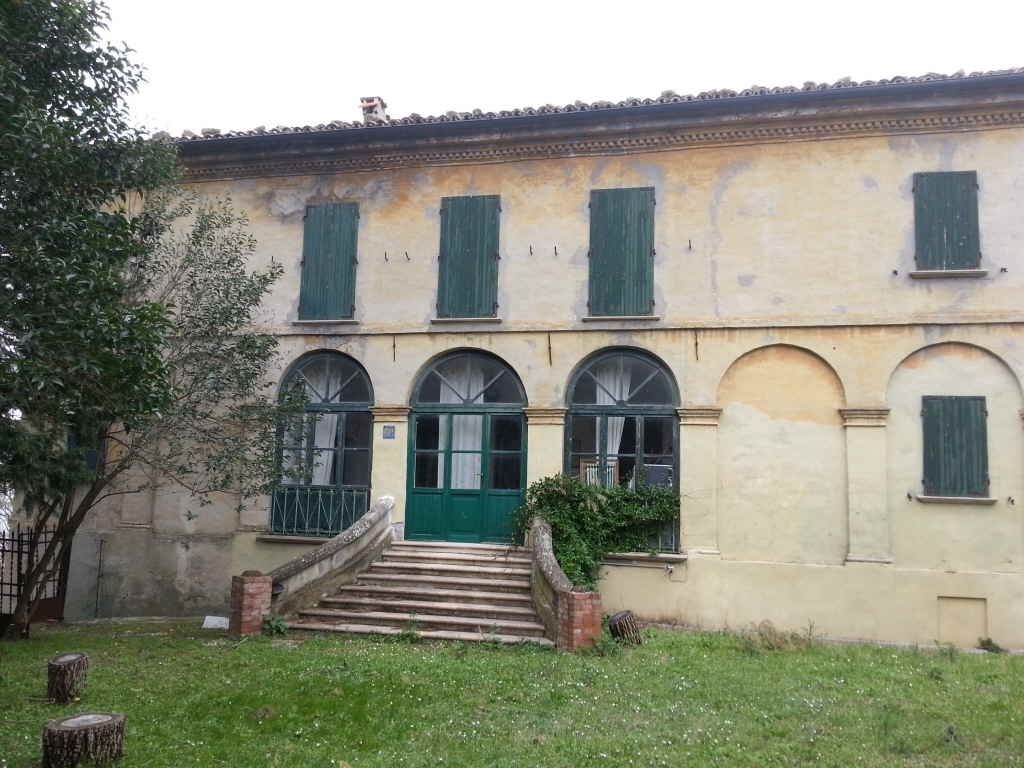 Villa in vendita a Pesaro, zona tranquilla - CASALE Marche | luxforsale.it