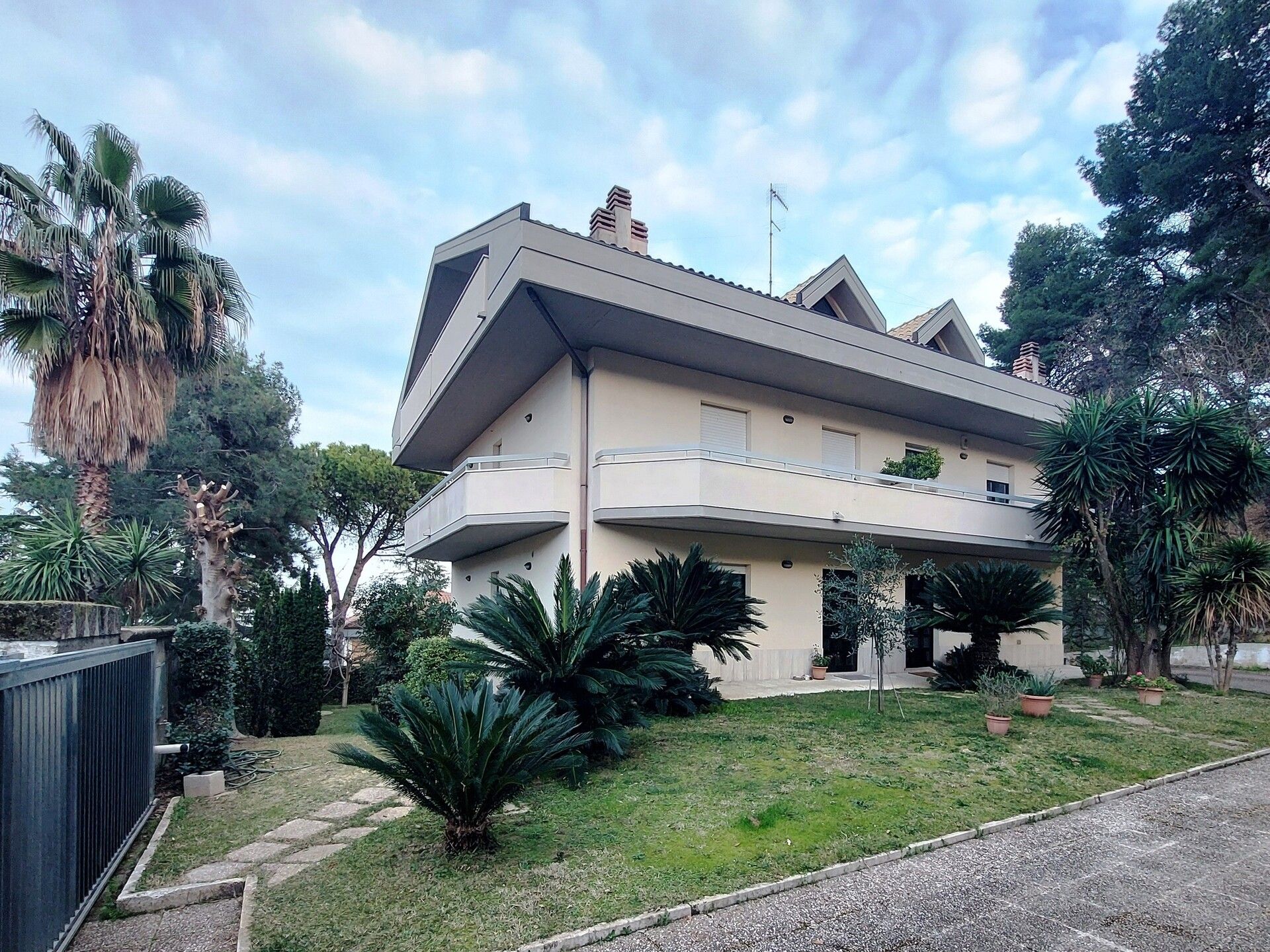 Villa in vendita a Montesilvano, Abruzzo | luxforsale.it