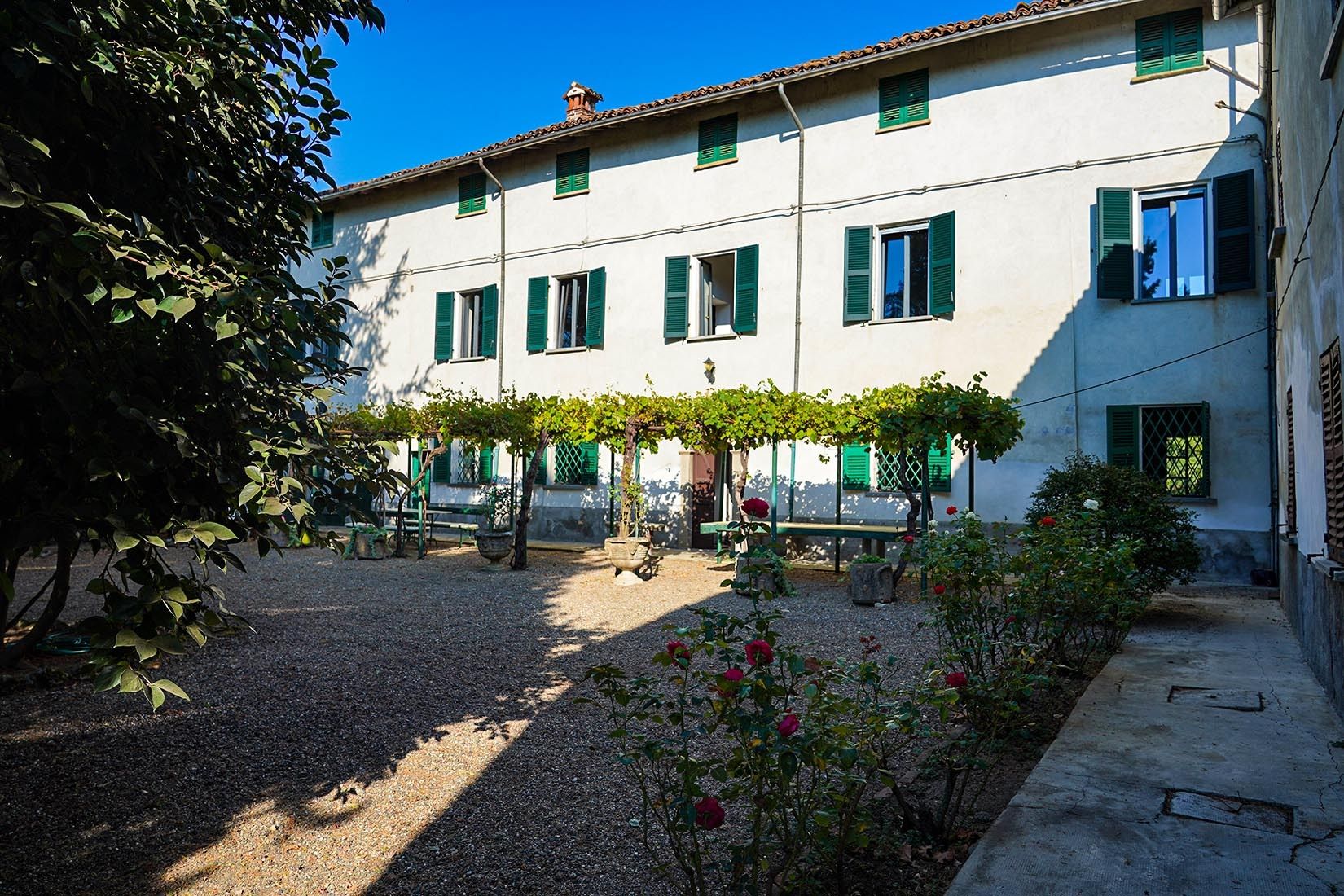 Vendita Casale Antico in Piemonte | luxforsale.it