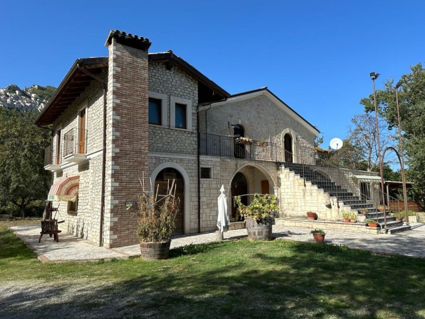 Affitto Immobili di Pregio a Pennapiedimonte, Abruzzo | luxforsale.it