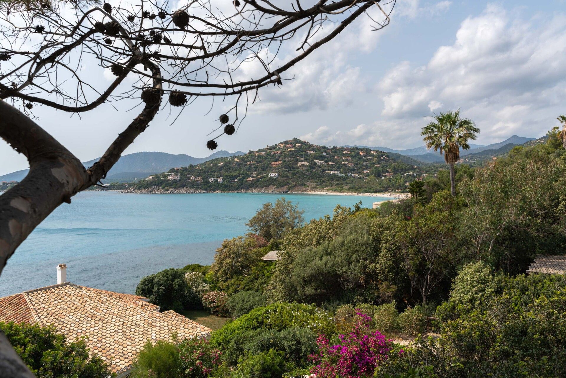 Villa Fronte Mare in Sardegna - Cagliari | luxforsale.it
