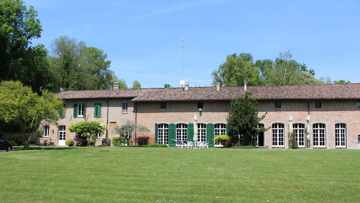 Casale Storico di Prestigio a Cremona, Lombardia | luxforsale.it