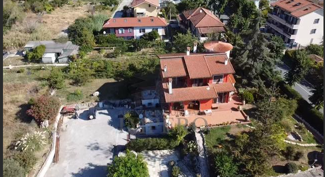 Vendita villa in zona tranquilla Ventimiglia Liguria