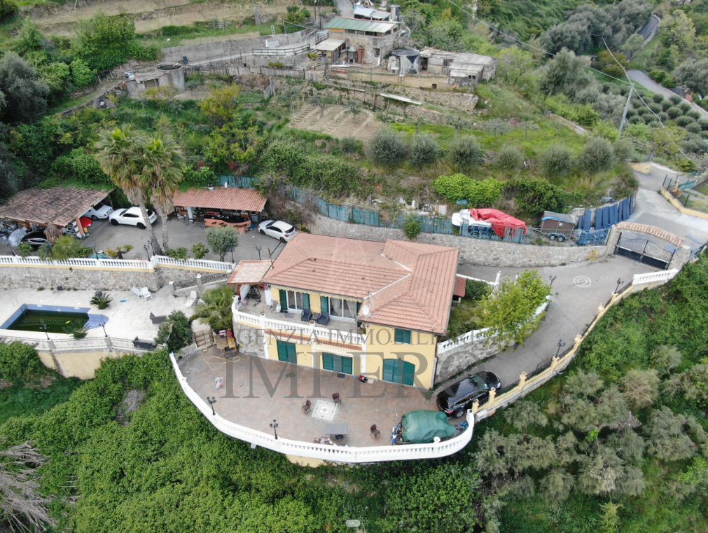 Vendita villa in zona tranquilla Ventimiglia Liguria