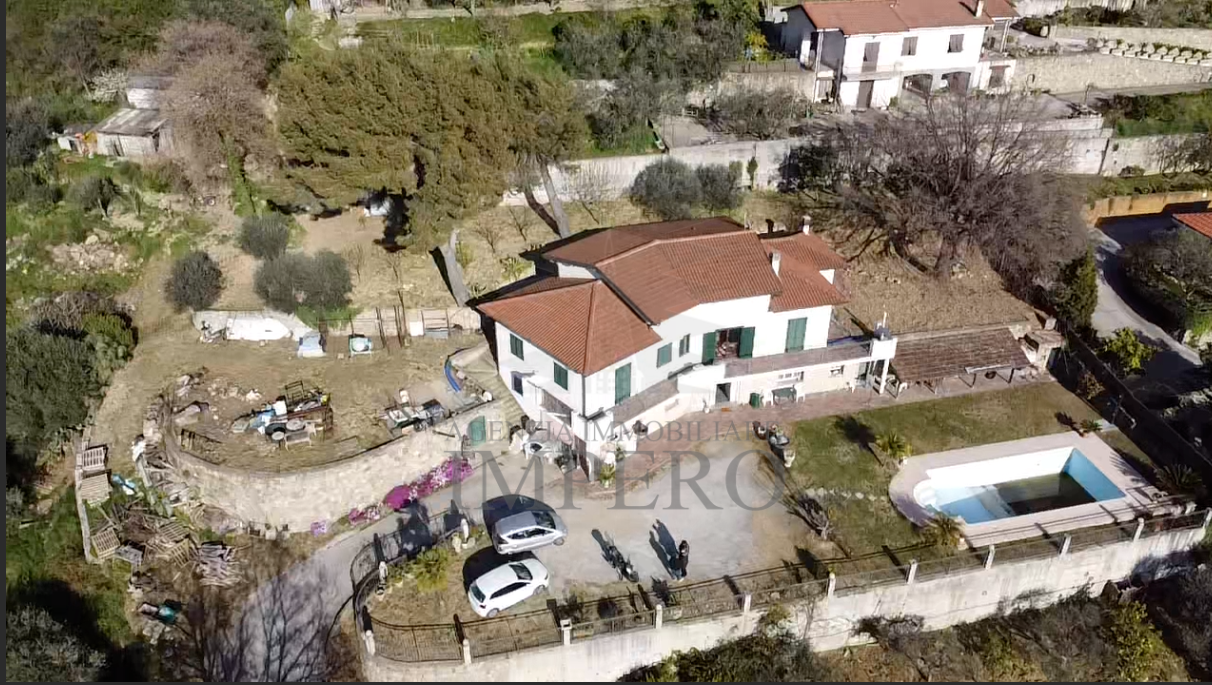 Vendita villa in zona tranquilla Camporosso Liguria