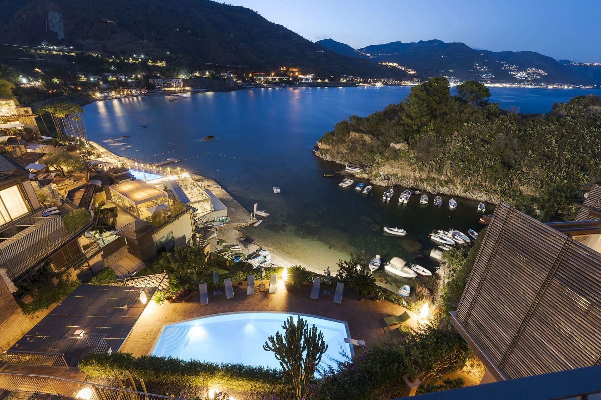 Zu verkaufen villa by the meer Taormina Sicilia