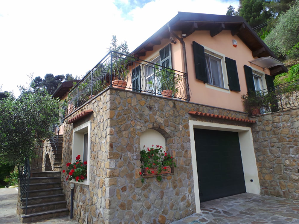 Vendita villa in zona tranquilla Dolceacqua Liguria