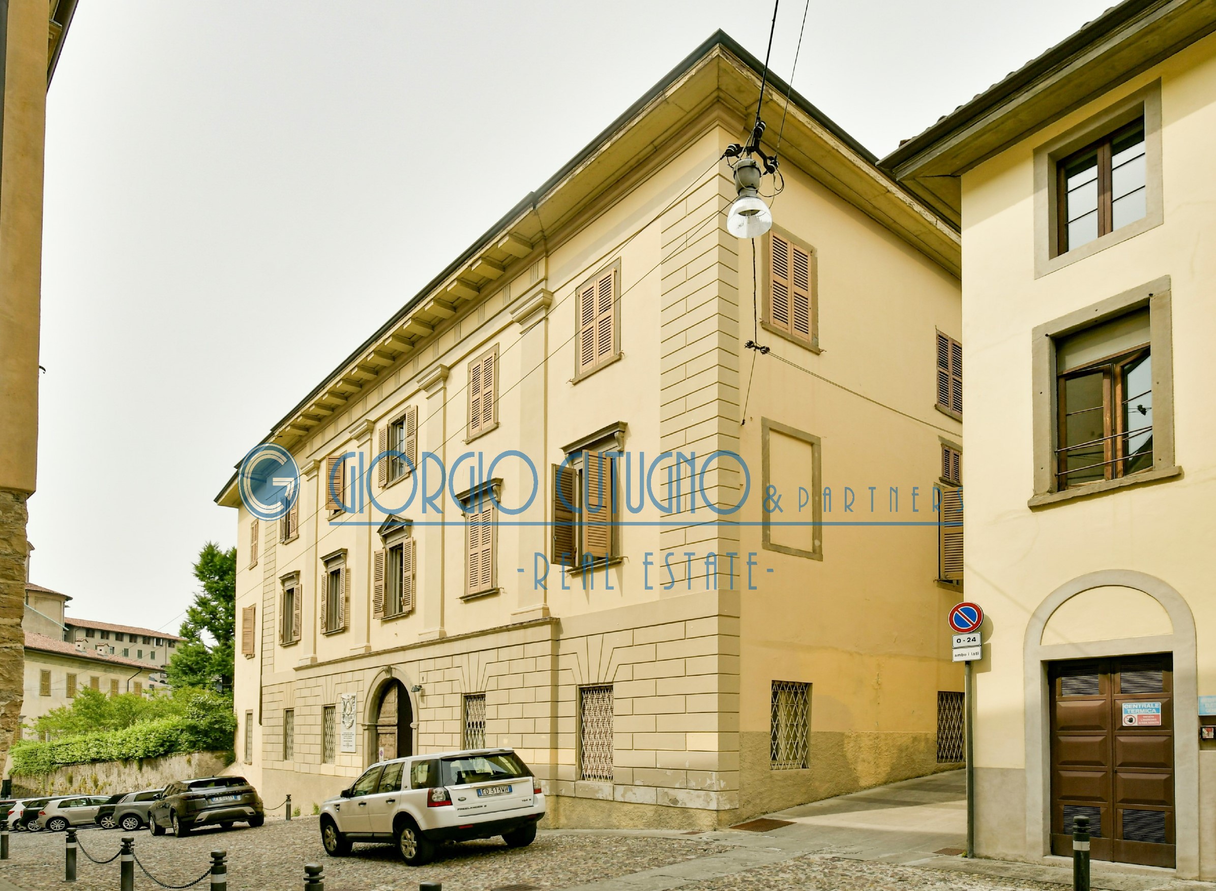 Vendita palazzo in città Bergamo Lombardia
