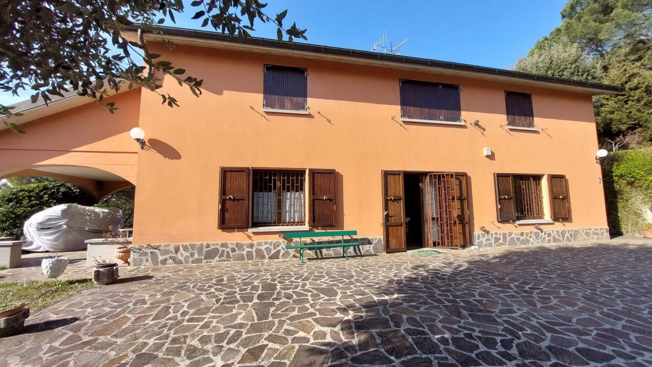 Vendita villa in zona tranquilla Sasso Marconi Emilia-Romagna foto 1