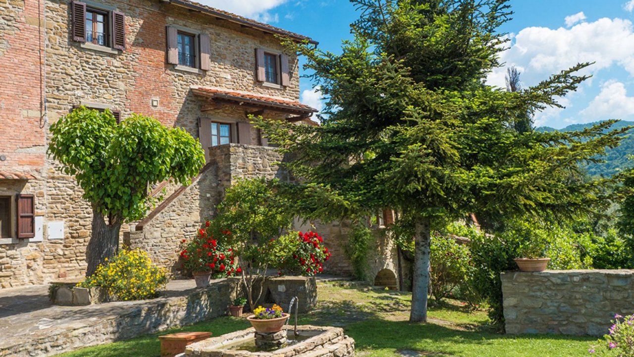 Vendita villa in  Castiglion Fiorentino Toscana foto 1