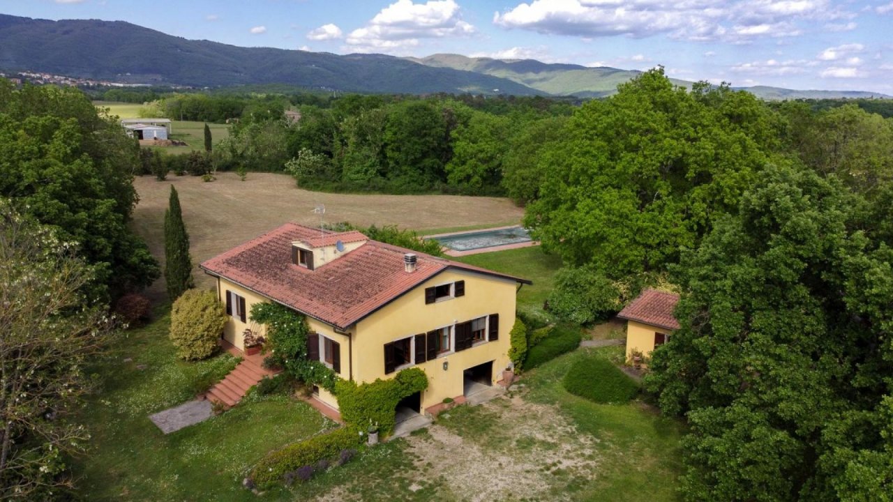 Vendita villa in  Terranuova Bracciolini Toscana foto 13