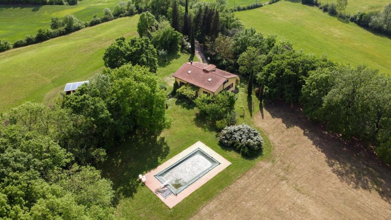 Vendita villa in  Terranuova Bracciolini Toscana foto 8