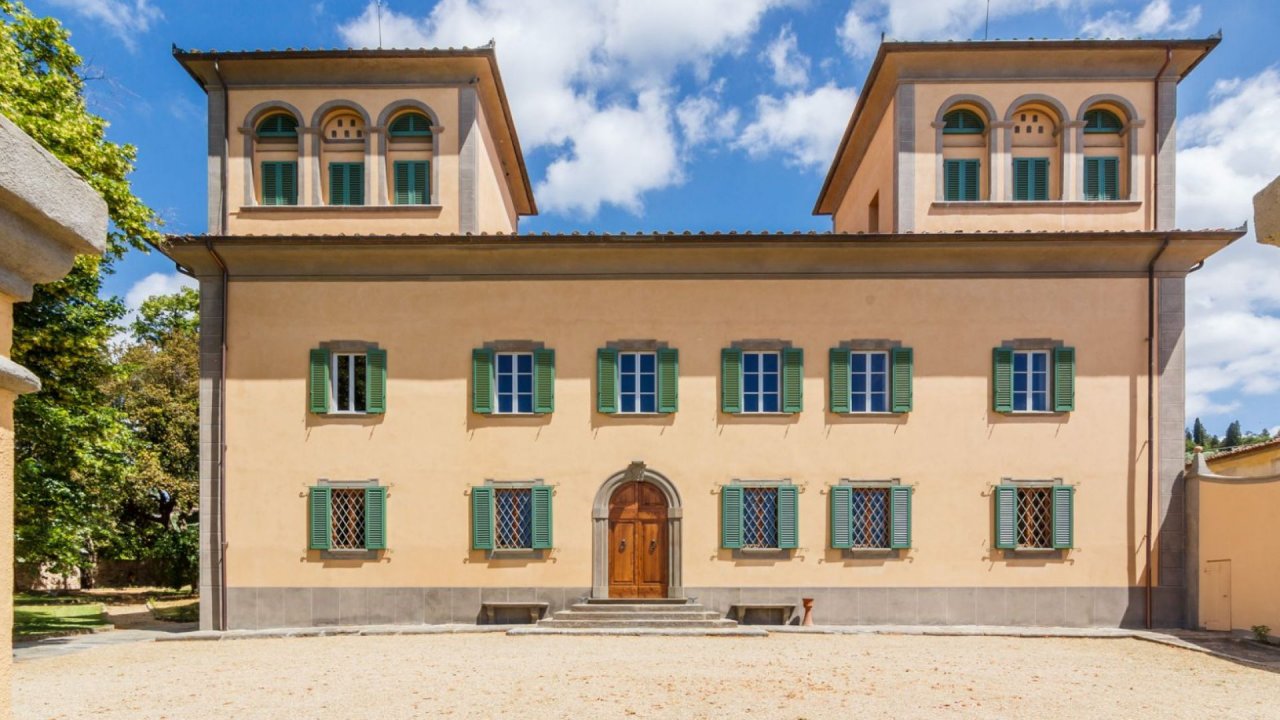 Vendita villa in campagna Vinci Toscana foto 1