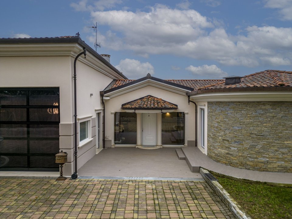 Vendita villa in città Lenta Piemonte foto 54
