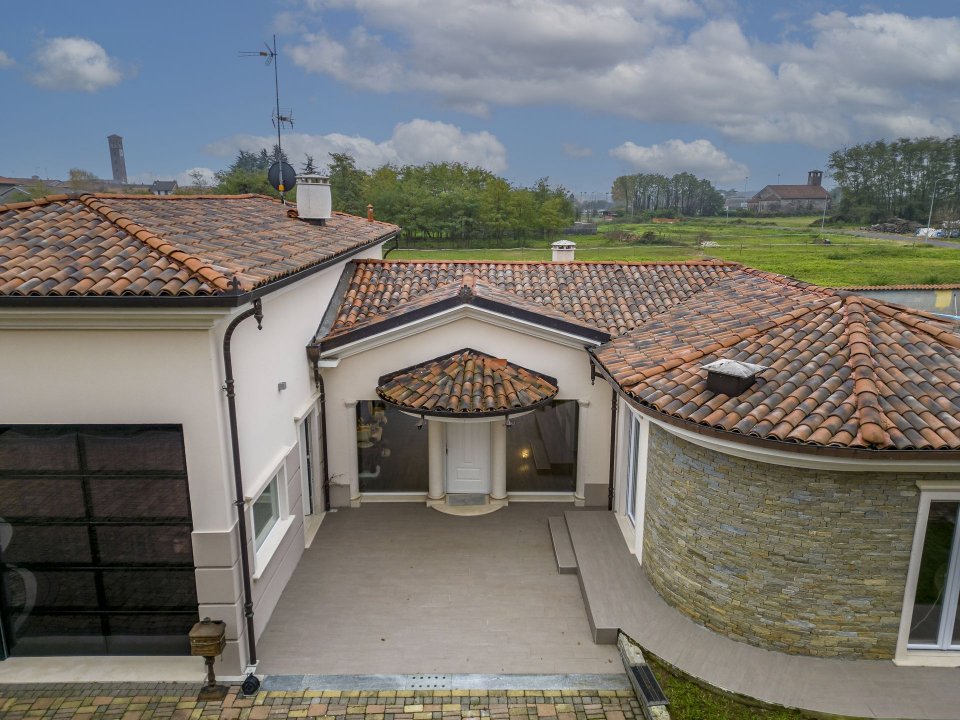Vendita villa in città Lenta Piemonte foto 55