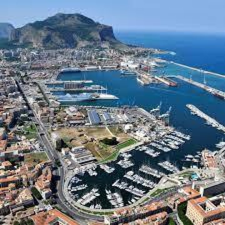 Vendita attività commerciale sul mare Favignana Sicilia foto 11