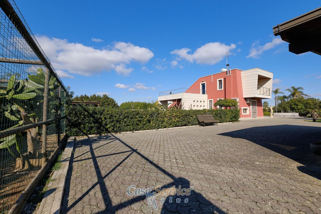 Vendita villa in città Aradeo Puglia foto 7