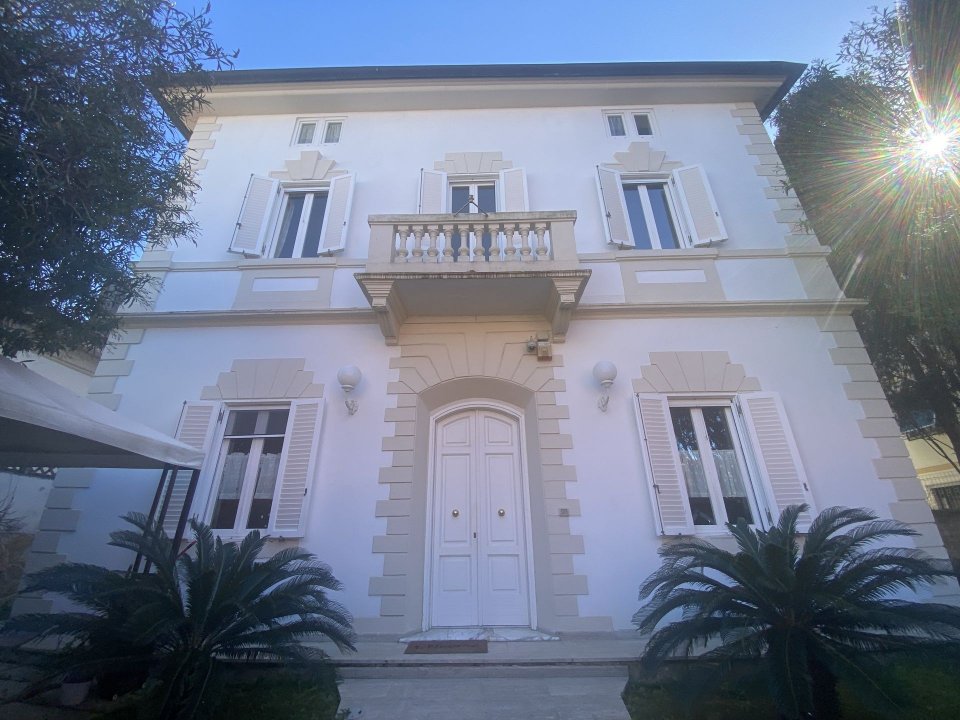 Vendita villa sul mare Livorno Toscana foto 2
