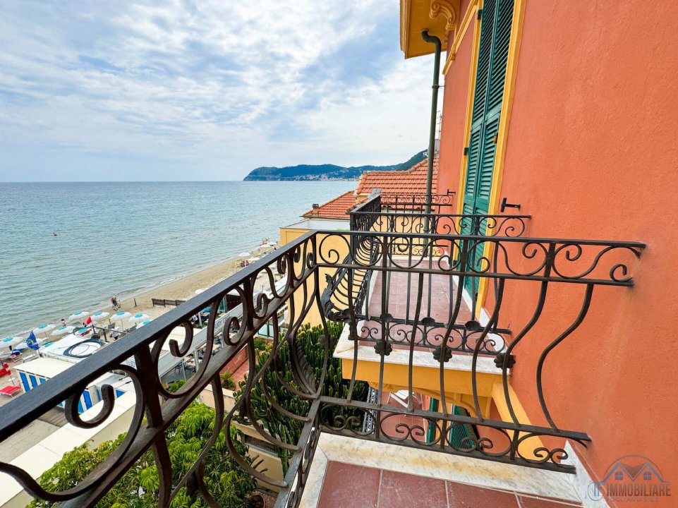 Vendita appartamento sul mare Alassio Liguria foto 19