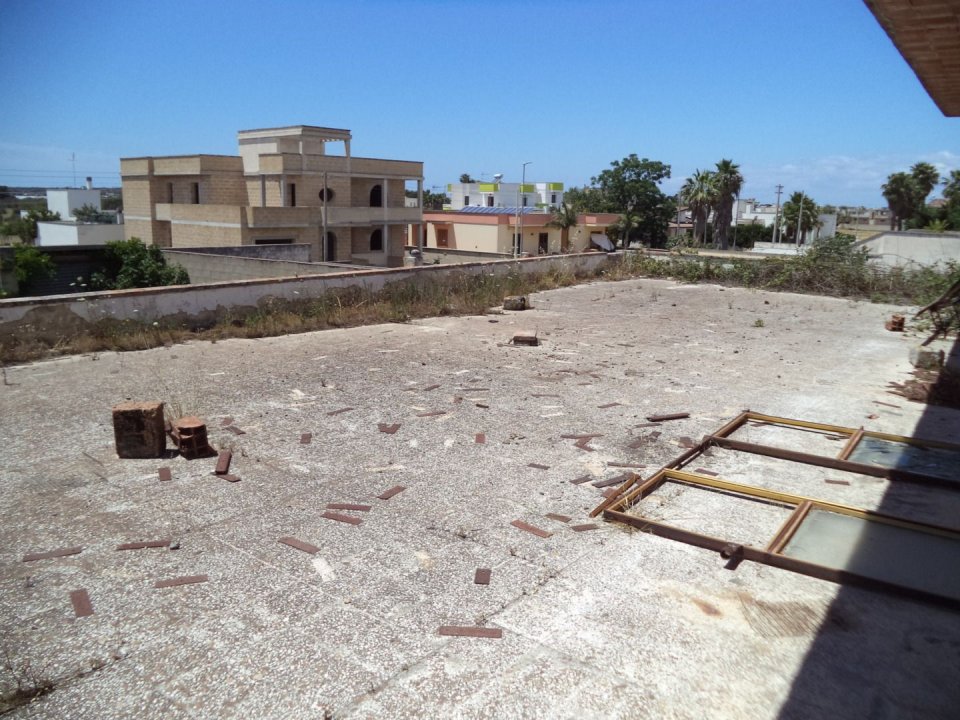 Vendita operazione immobiliare in città Racale Puglia foto 8