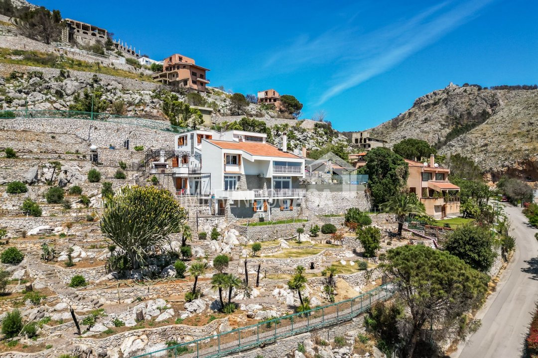 Vendita villa sul mare Palermo Sicilia foto 34