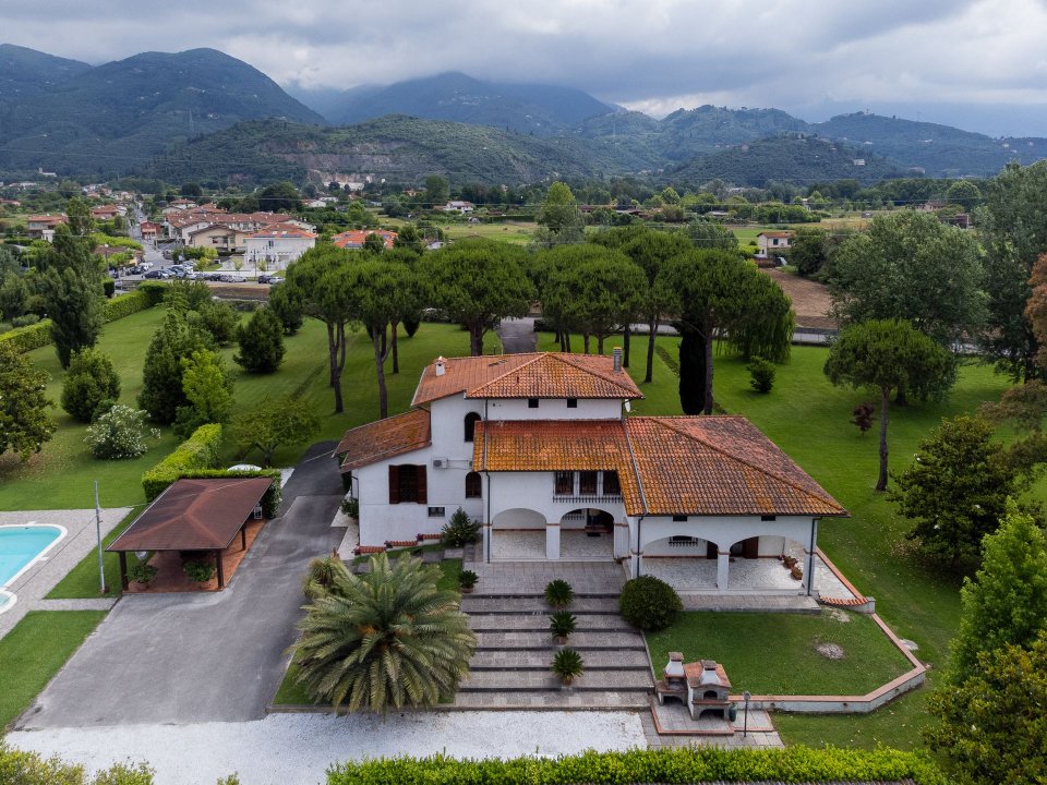 Vendita villa in campagna Pietrasanta Toscana foto 4