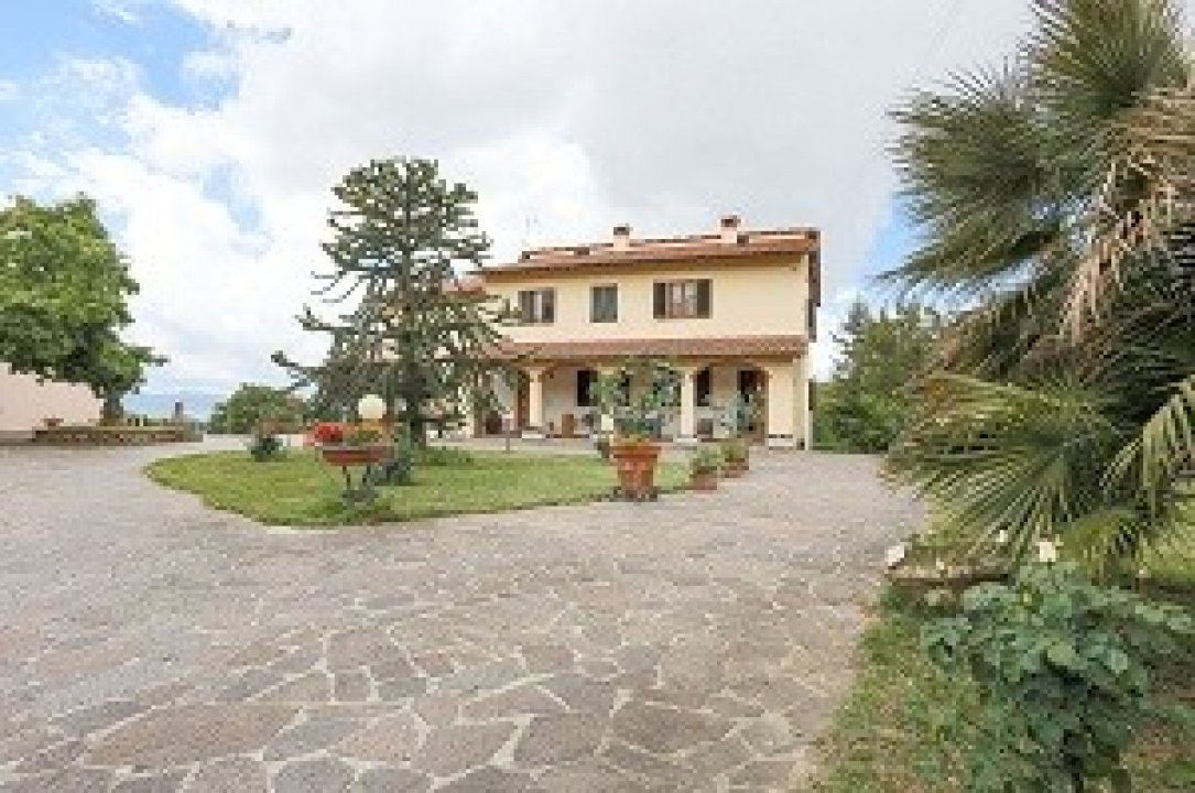 Vendita villa in zona tranquilla Castelfranco di Sopra Toscana foto 10