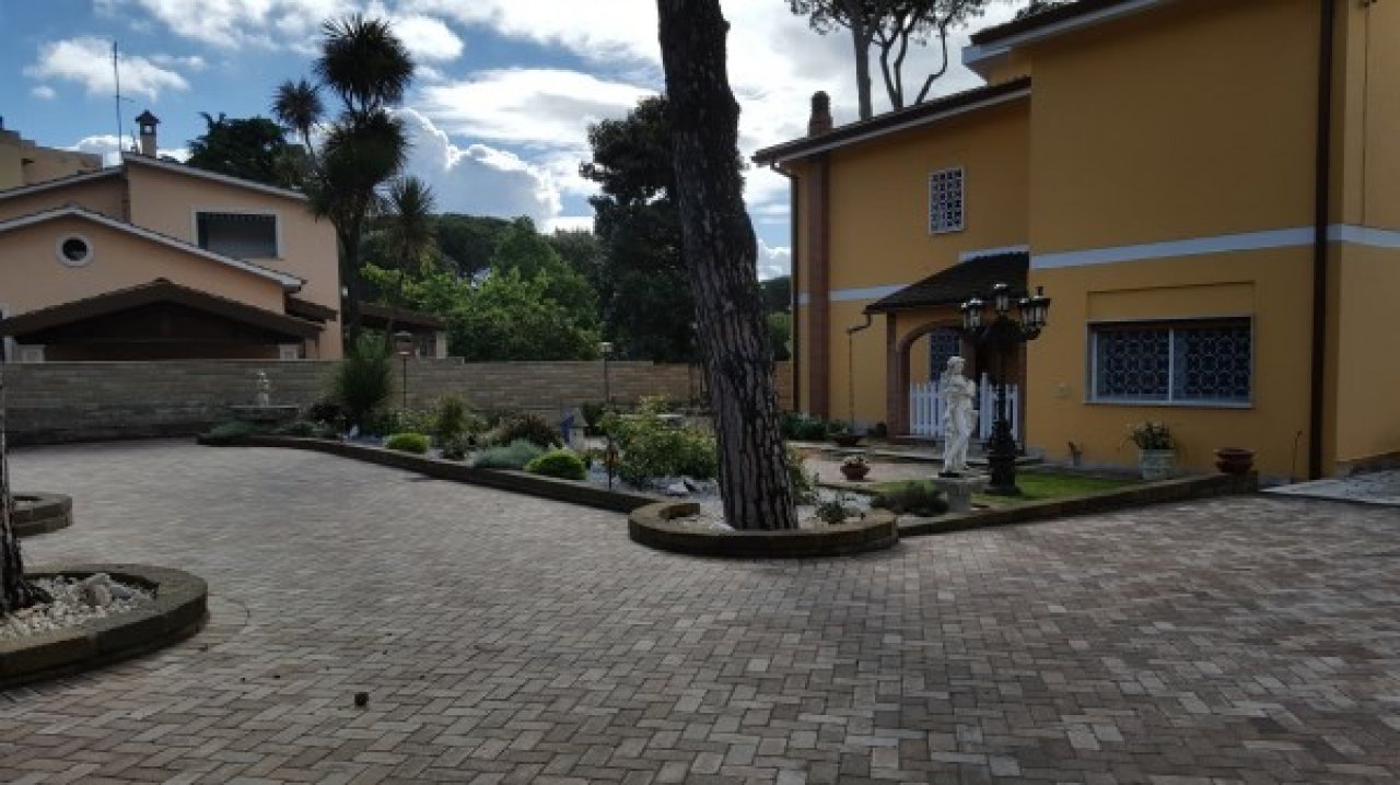Vendita villa in città Velletri Lazio foto 12