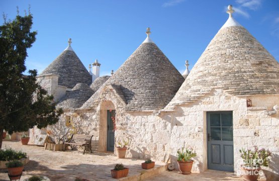 Vendita Struttura ricettiva Campagna Martina Franca Puglia