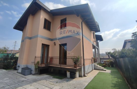 Vendita Villa Zona tranquilla San Fermo della Battaglia Lombardia