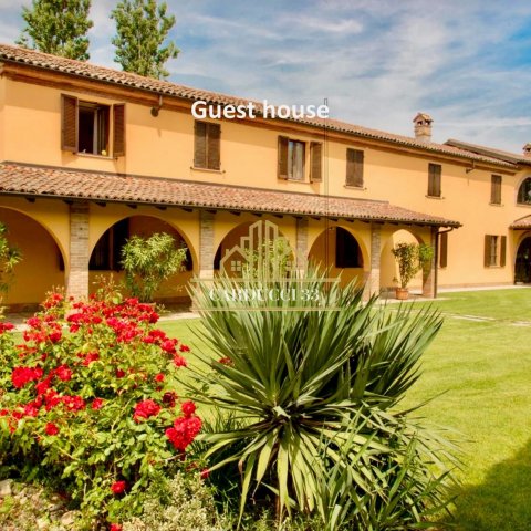 Attività commerciale Campagna