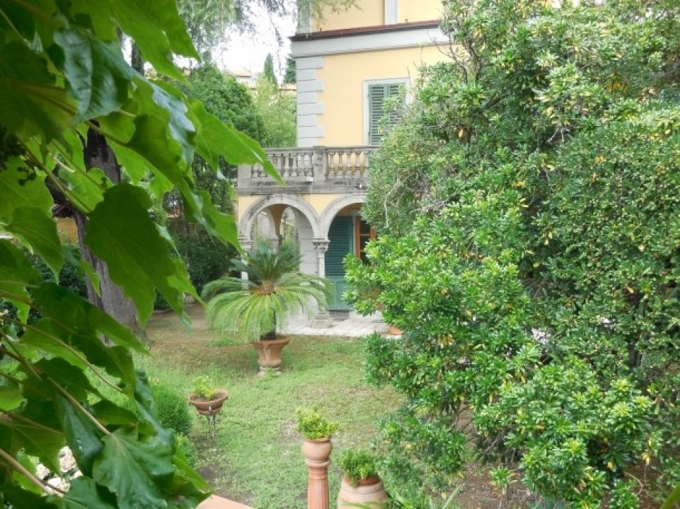 Vendita villa in zona tranquilla Firenze Toscana foto 11