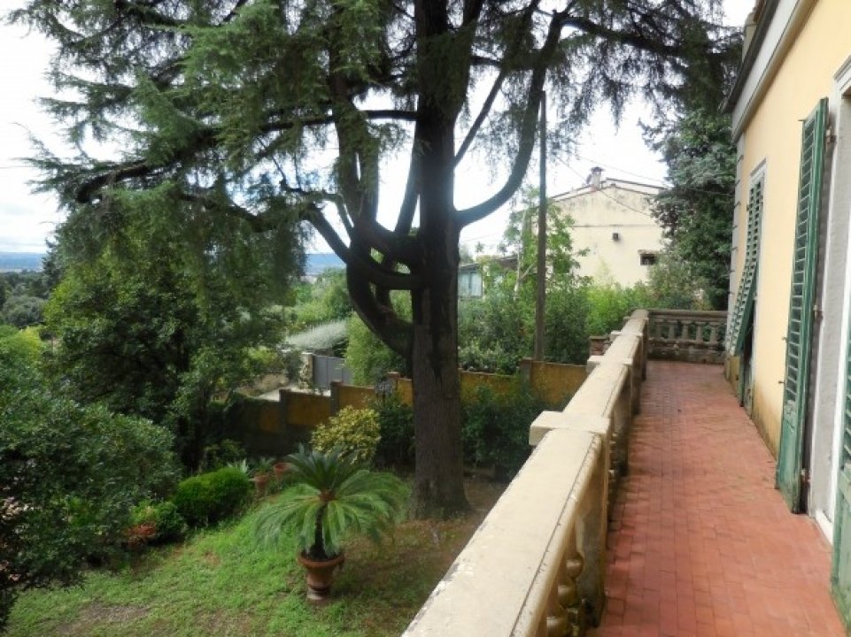 Vendita villa in zona tranquilla Firenze Toscana foto 6